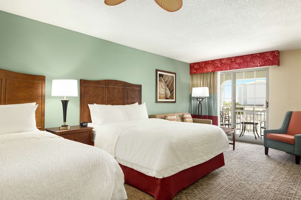 Studio, Suite, 2 Queen Beds, Ocean Front, Sofa