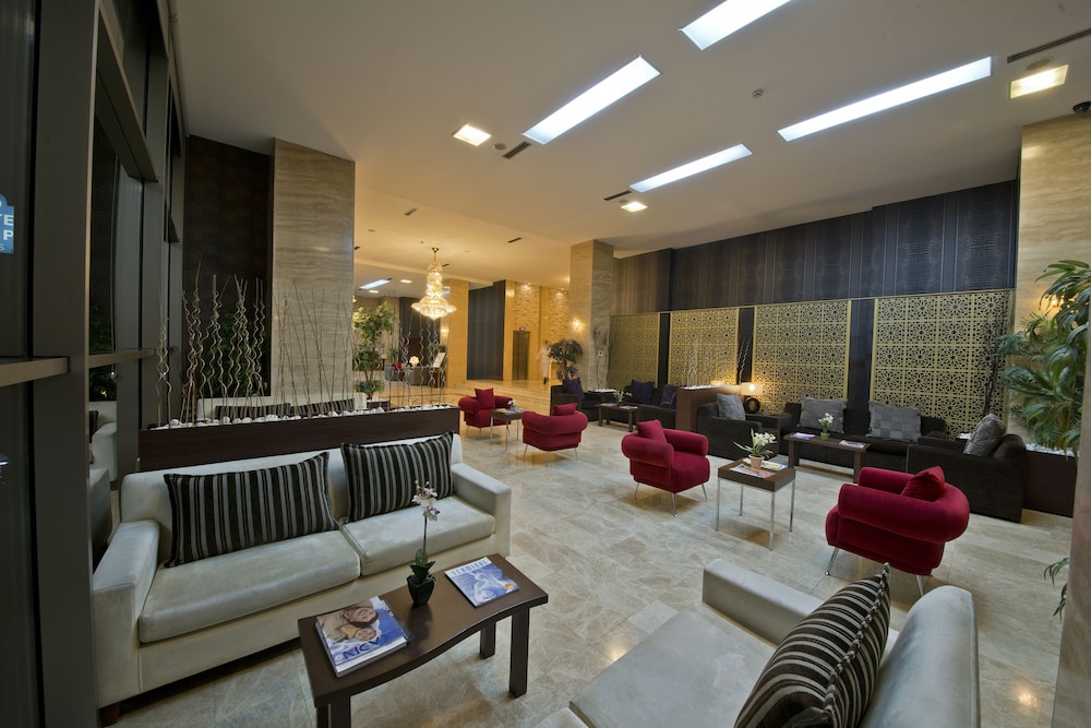 North Point Hotel 44/68