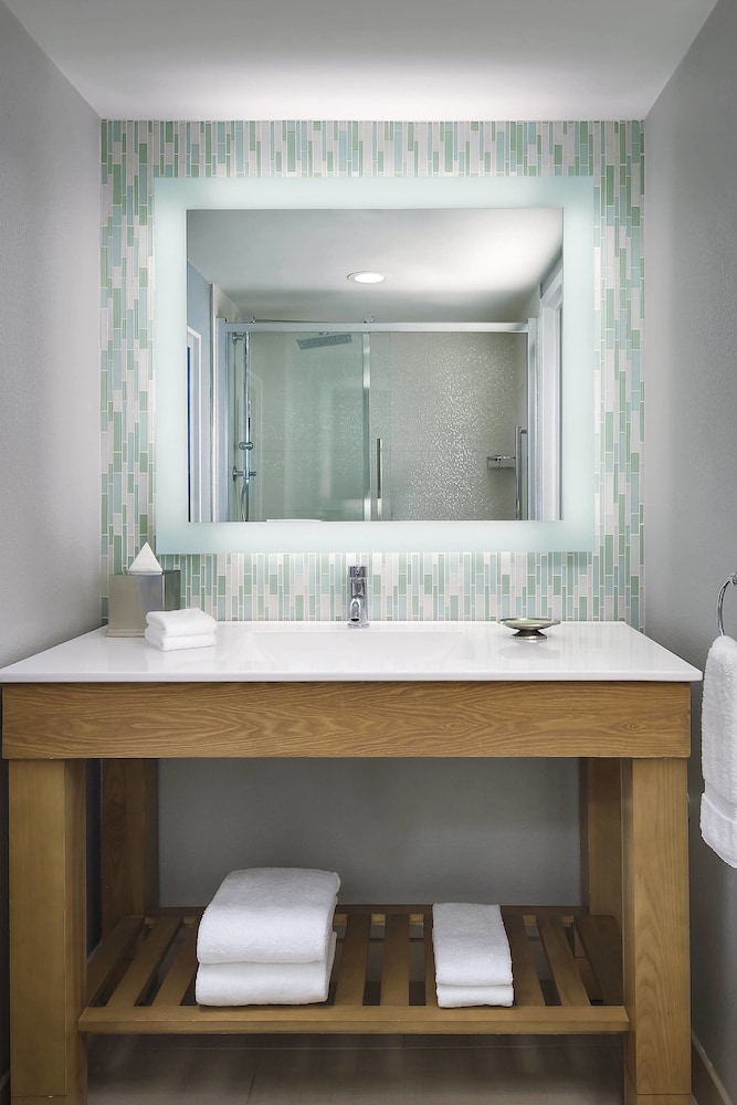 Walt Disney World Swan Resort 14/65