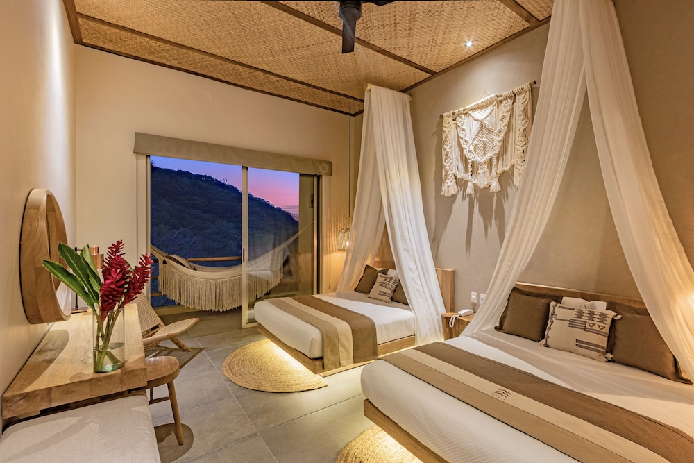 Hotel Casa Bocana 30/50