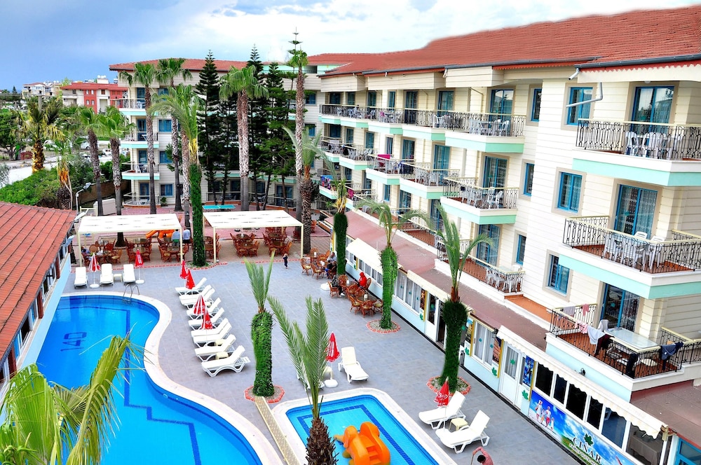 Cinar Family Suite Hotel in SIDE