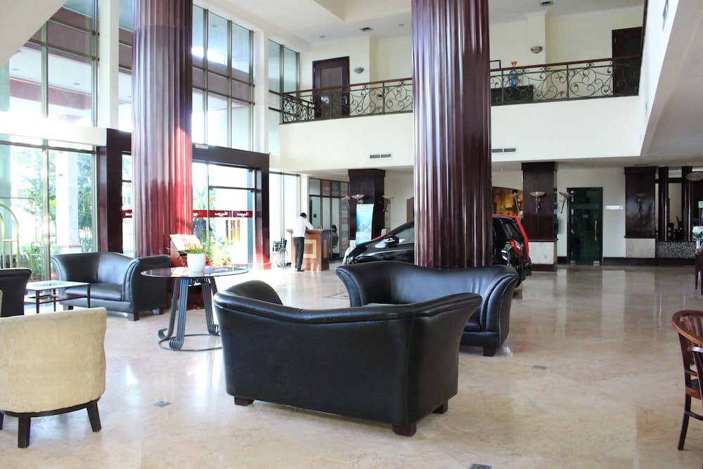 Swiss-Belhotel Tarakan 47/63