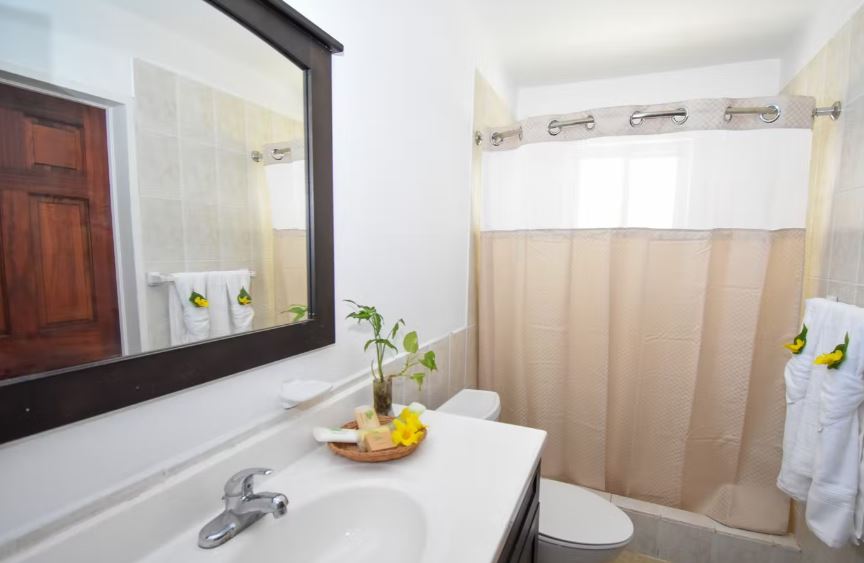 2 BEDROOMS, BEACH FRONT