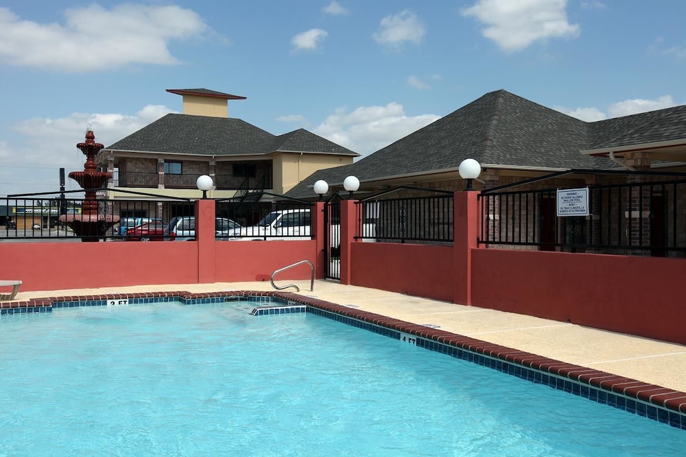 Guest Inn San Benito Harlingen 36/40