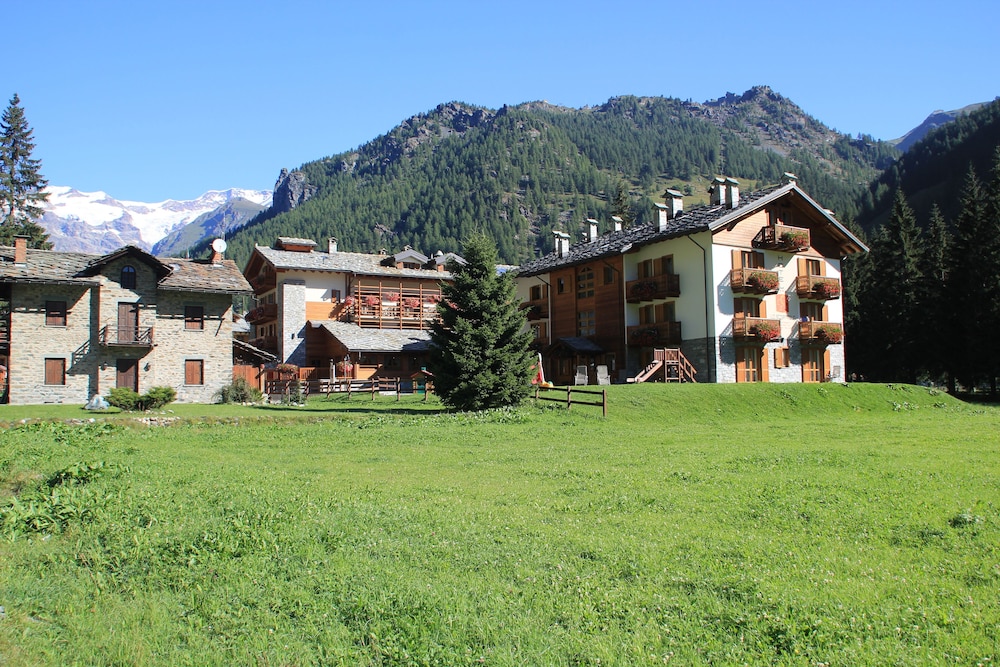 Hotel Lo Scoiattolo 62/71