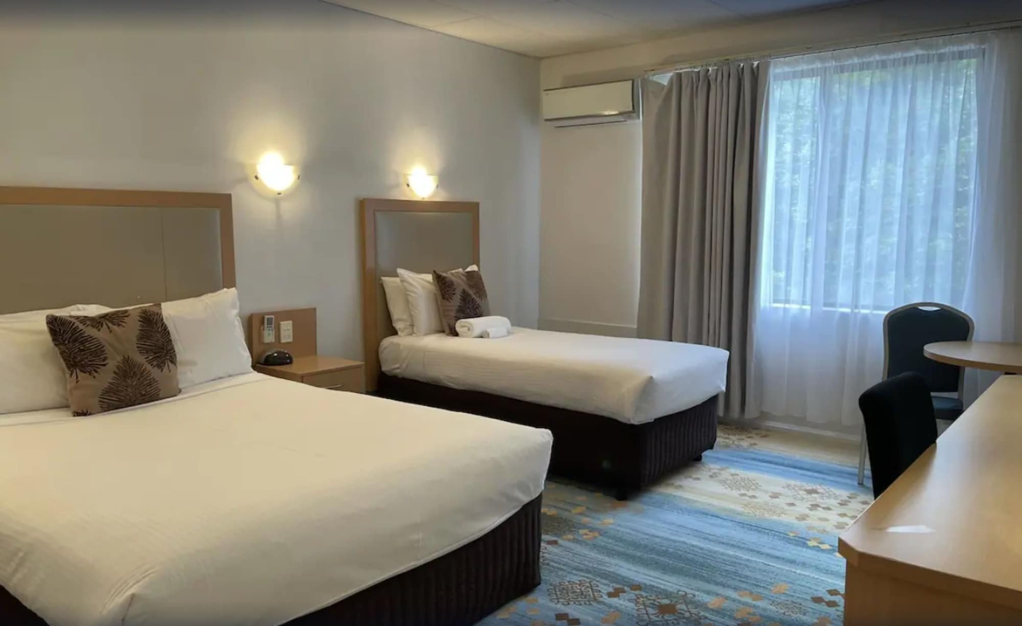 STANDARD, 1 QUEEN AND 1 SINGLE BED