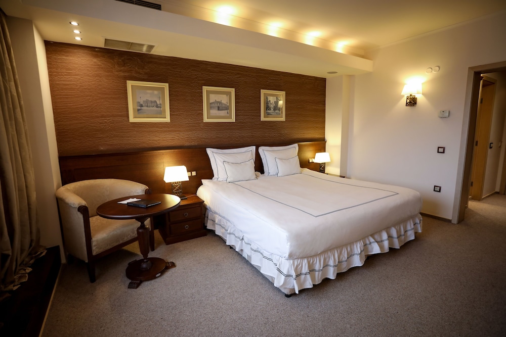 Hotel Vega 17/68