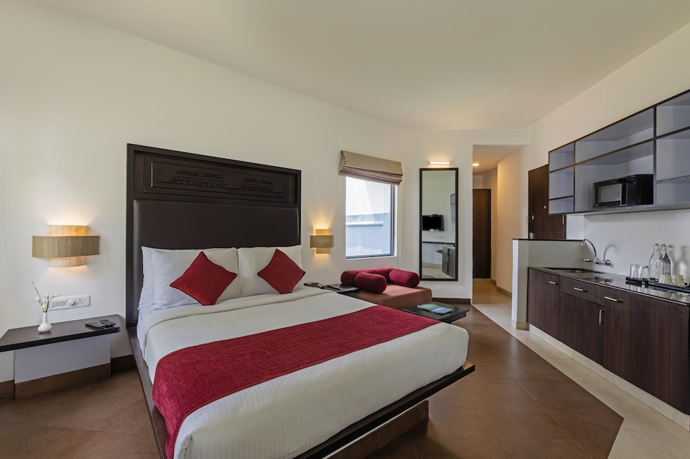 Room Assigned on Arrival, Queen Bed