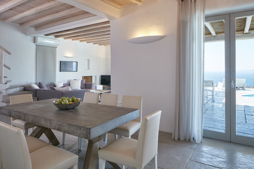 AMMOS VILLAS IN HOULAKIA 13/37