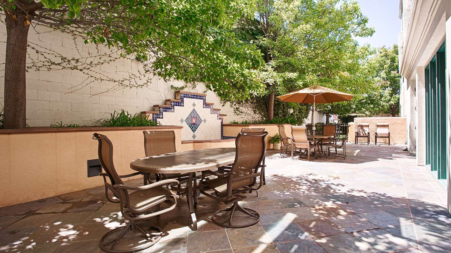 Best Western Inn & Suites San Mateo - San Francisco Airport 28/29