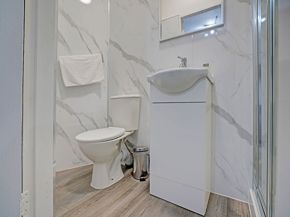 OYO Weaste Hotel 45/50