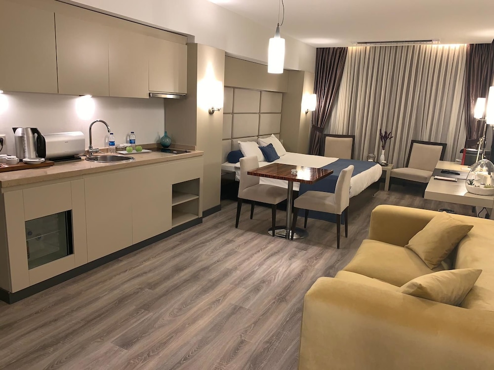 My Hotel 39/55