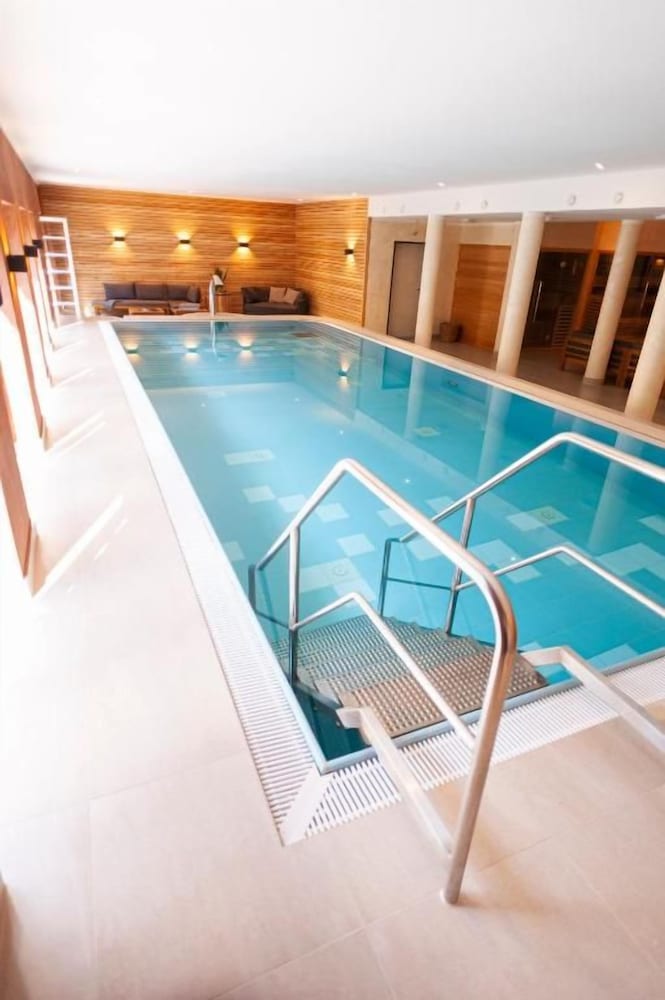 Van Der Valk Schlosshotel Grosser Gasthof 31/59