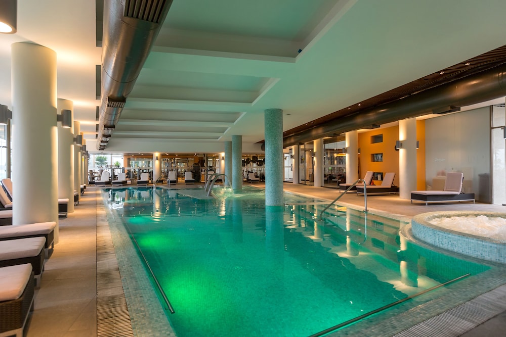 swimming pool spa