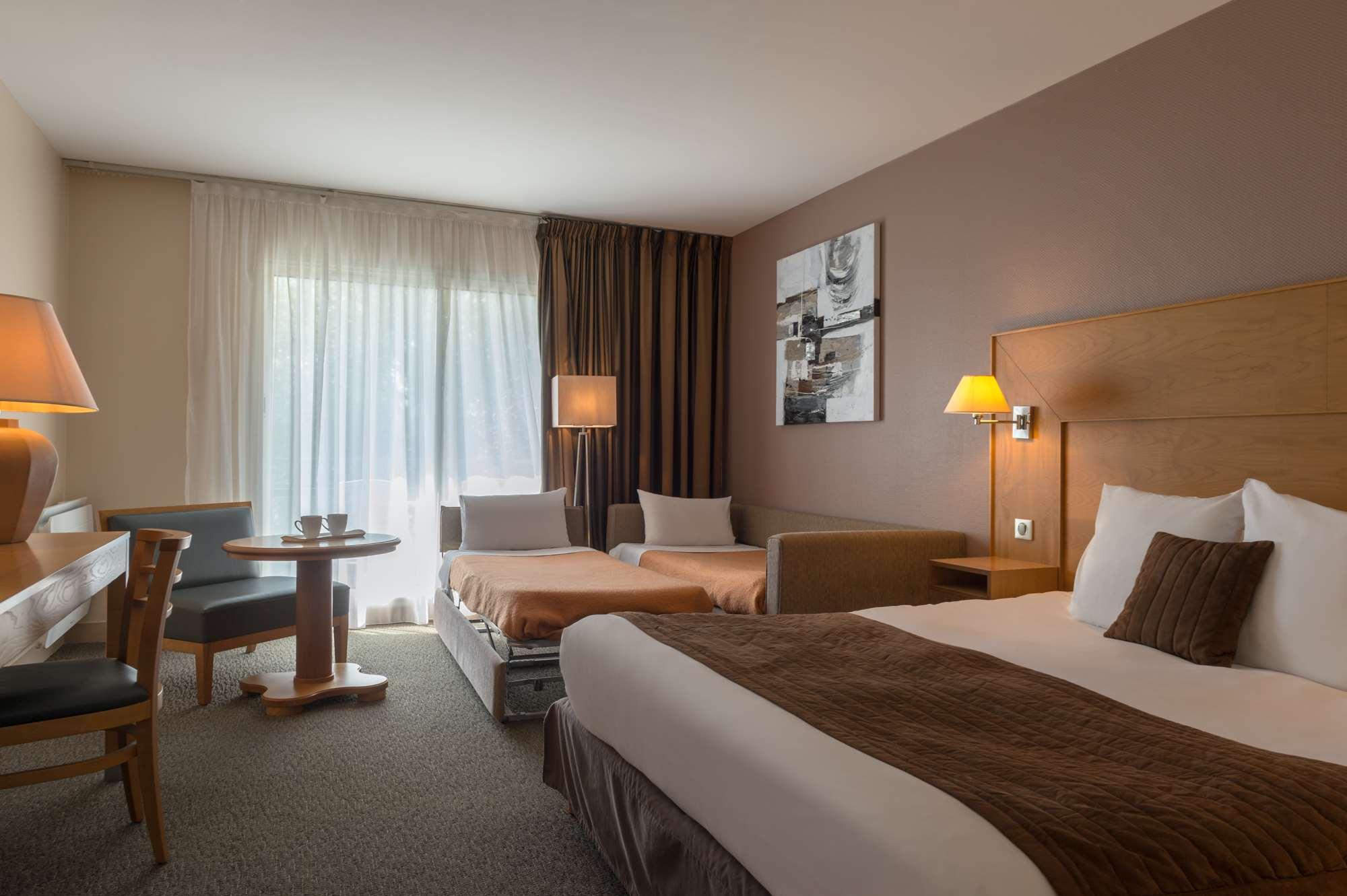Hotel du Golf de lAilette, The Originals Relais (Qualys-Hotel) 10/50