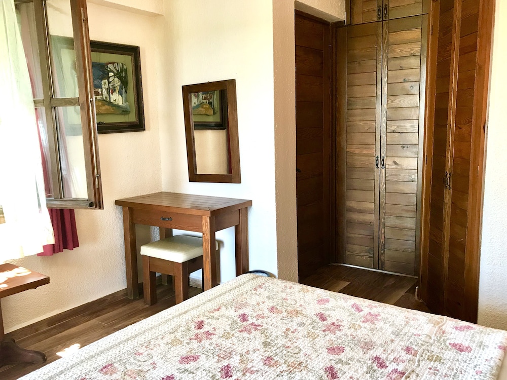 Ada Bacchus Hotel 23/50