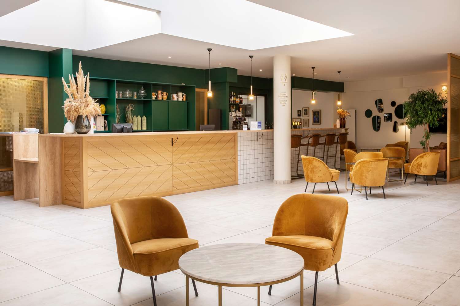 Lobby at Best Western Hotel du Lac Dunkerque, ARMBOUTS-CAPPEL