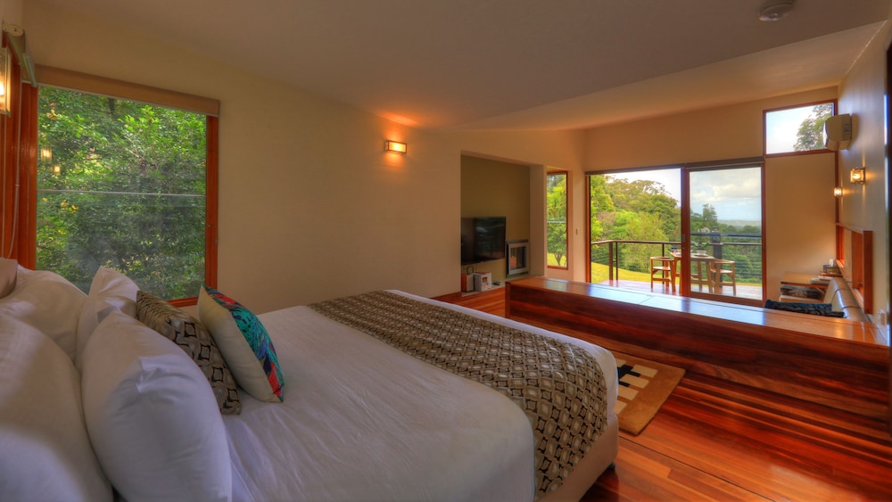 Montville Oceanview Cottages 9/25