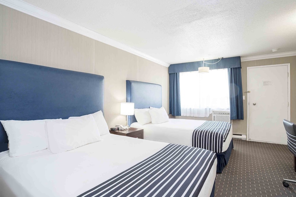 Sandman Inn Blue River 19/28