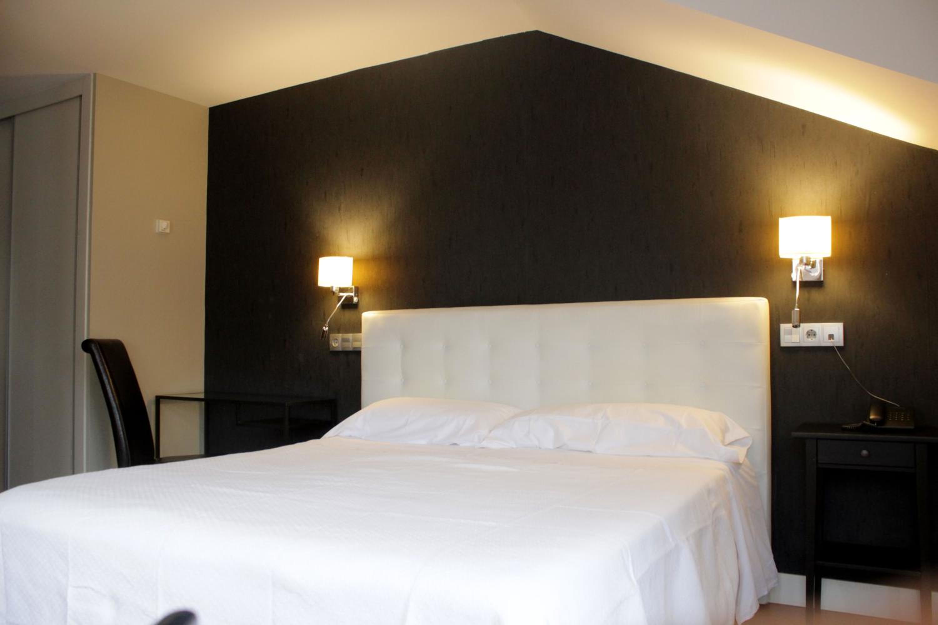 غرفة كومفورت رباعية، Hotel Rosal 9/10