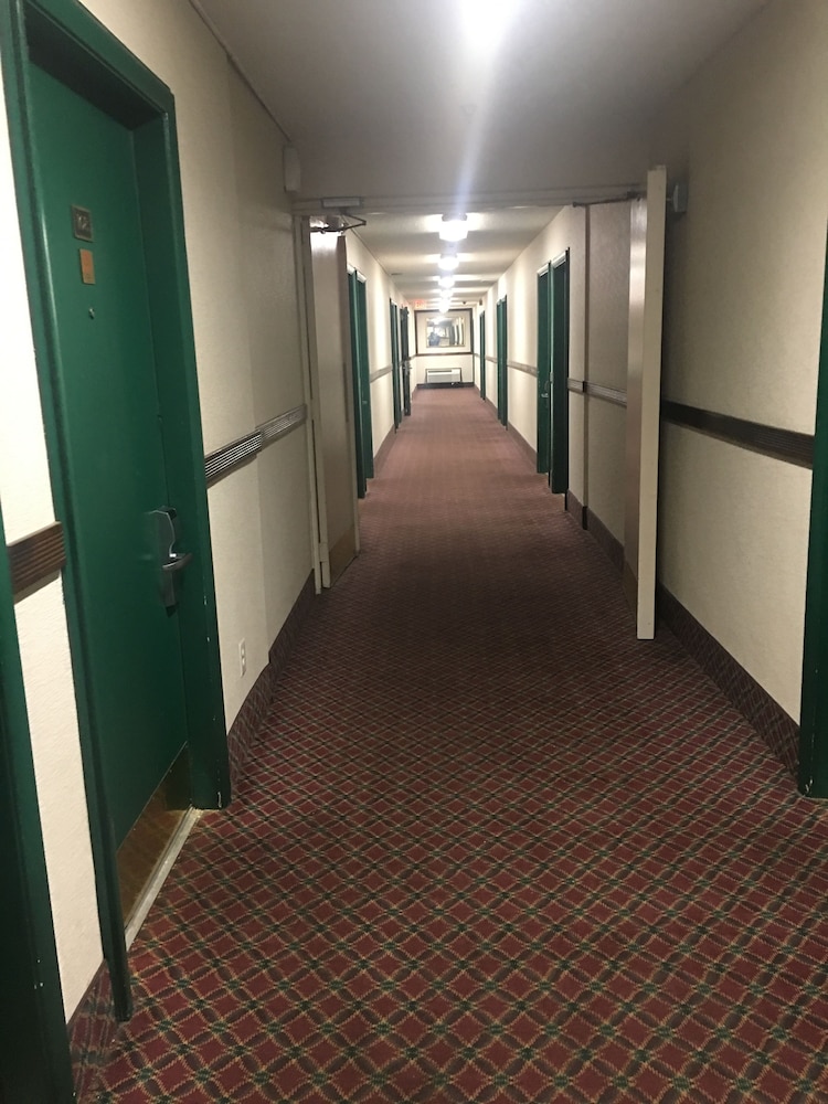 A Victory Hotel-Southfield 2/28