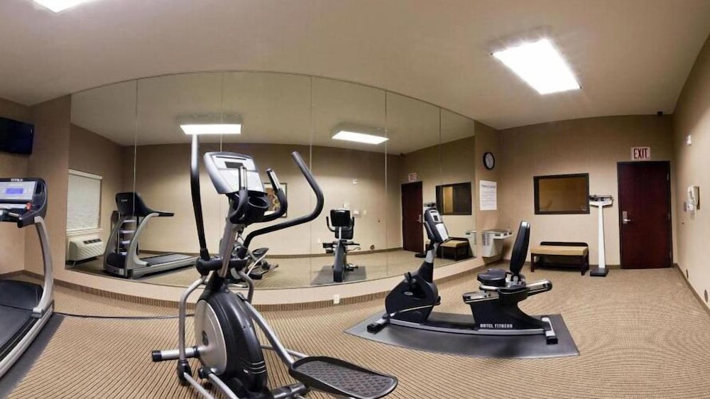 Comfort Inn and Suites Mexia, TX 32/59