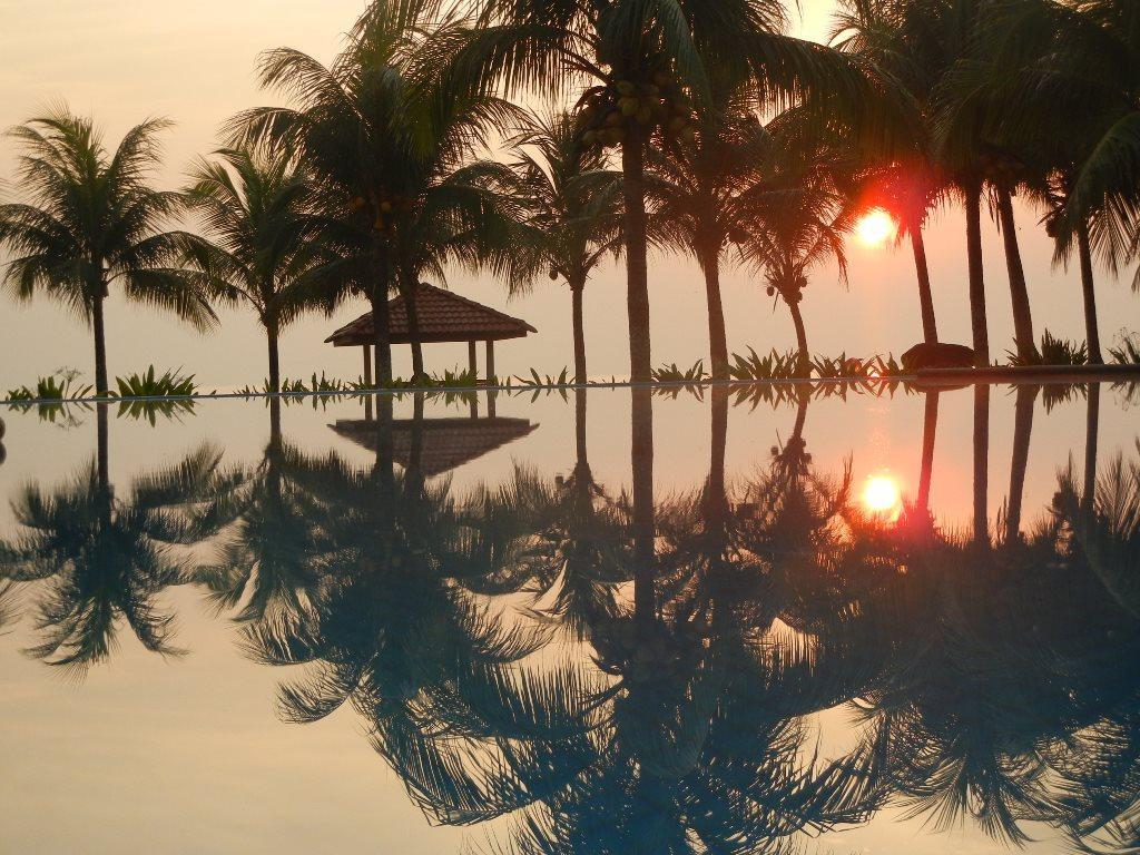 Gem Beach Resort 20/26