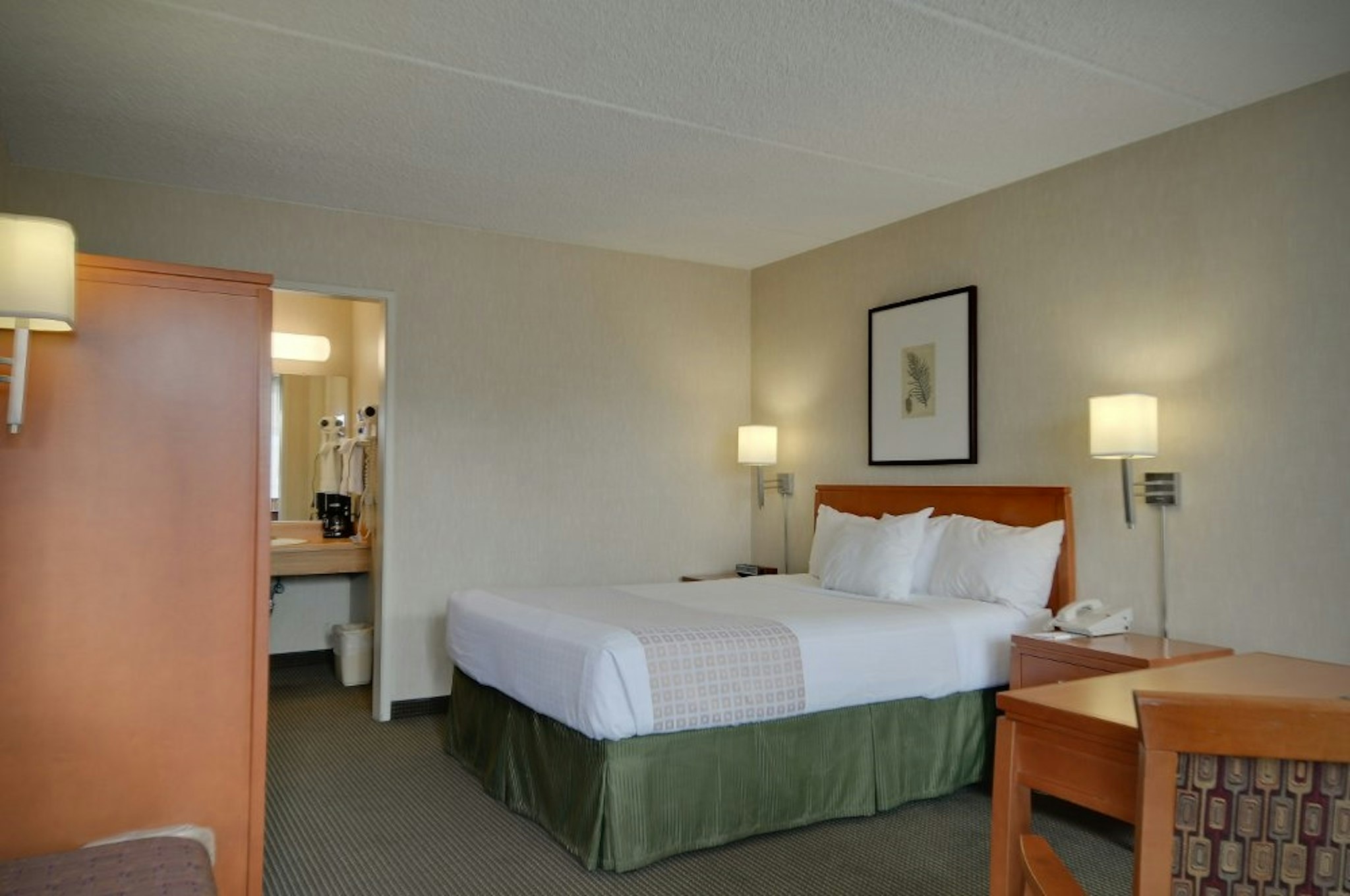 Vagabond Inn Executive Sacramento Old Town 9/20