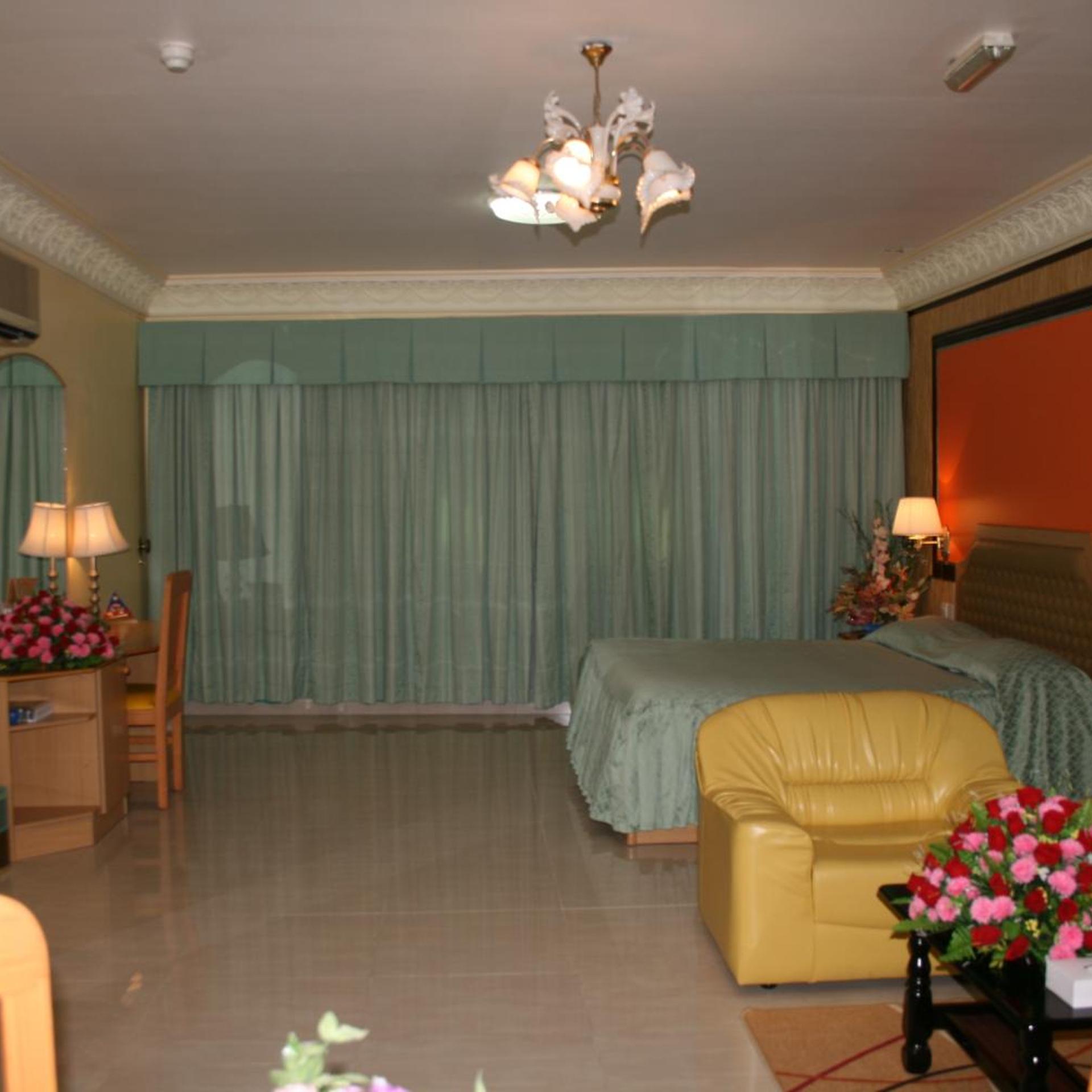 Bowshar International Hotel 9/40