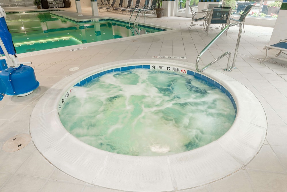 swimming pool spa