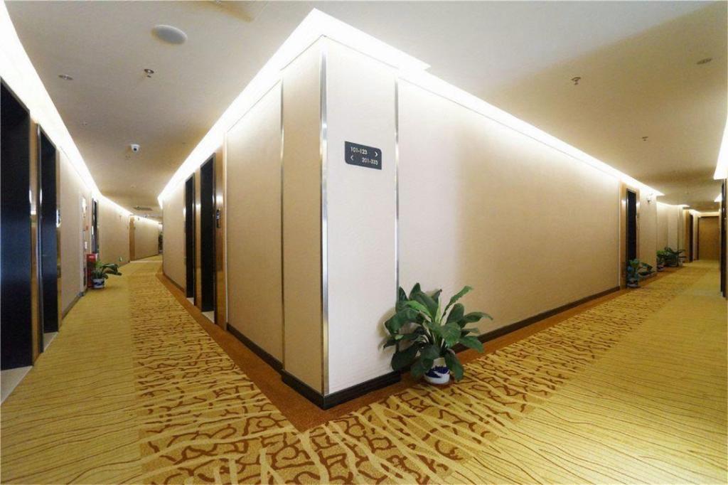 Lavande Hotel (Guangzhou Tianhe Bus Station Metro Station) 38/50
