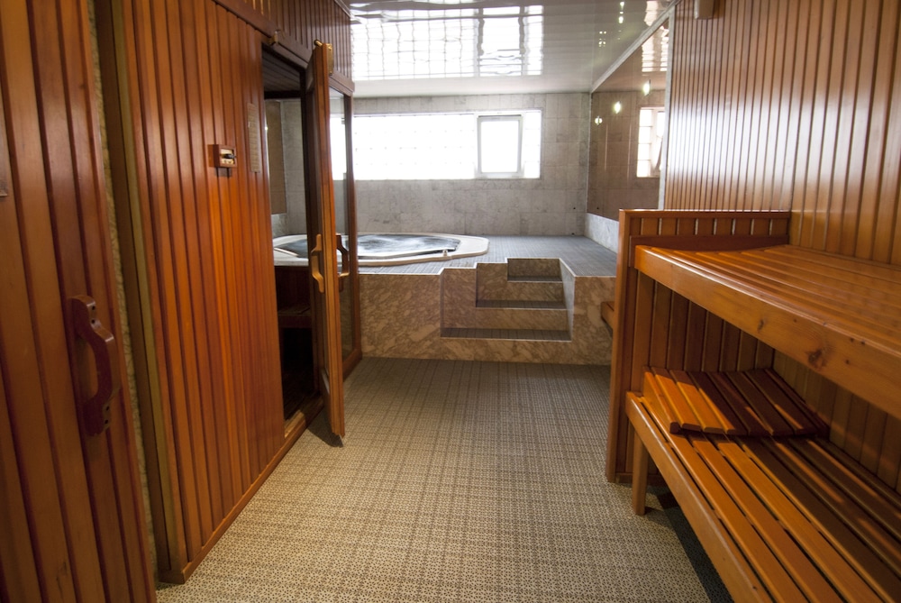 Domo Hotel 15/46