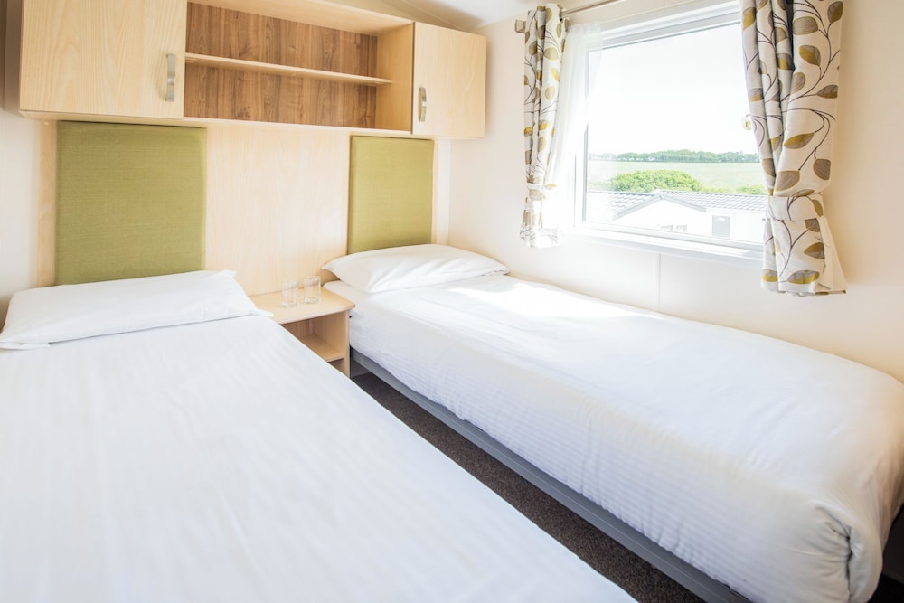 Killigarth Manor Holiday Park 2/26