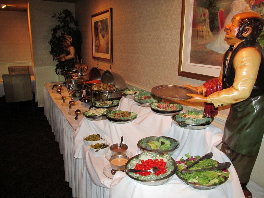 Fredericton Inn 52/65