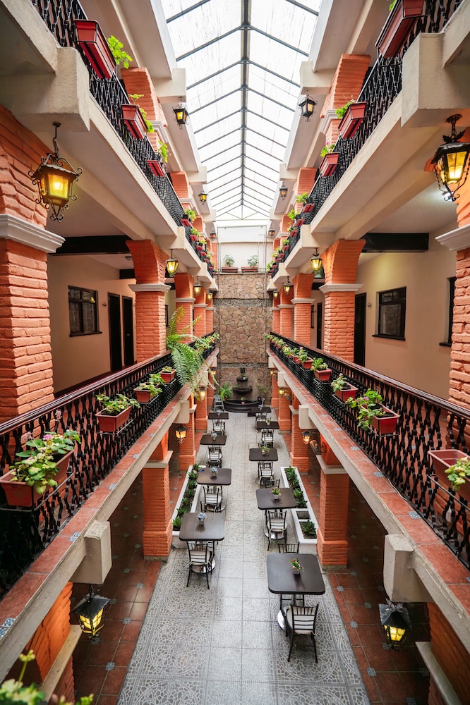 Del Carmen 45/49