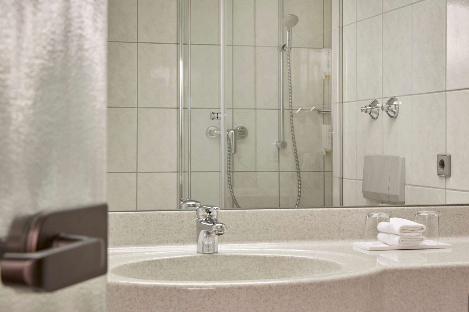 H Hotel Stuttgart Herrenberg 62/63