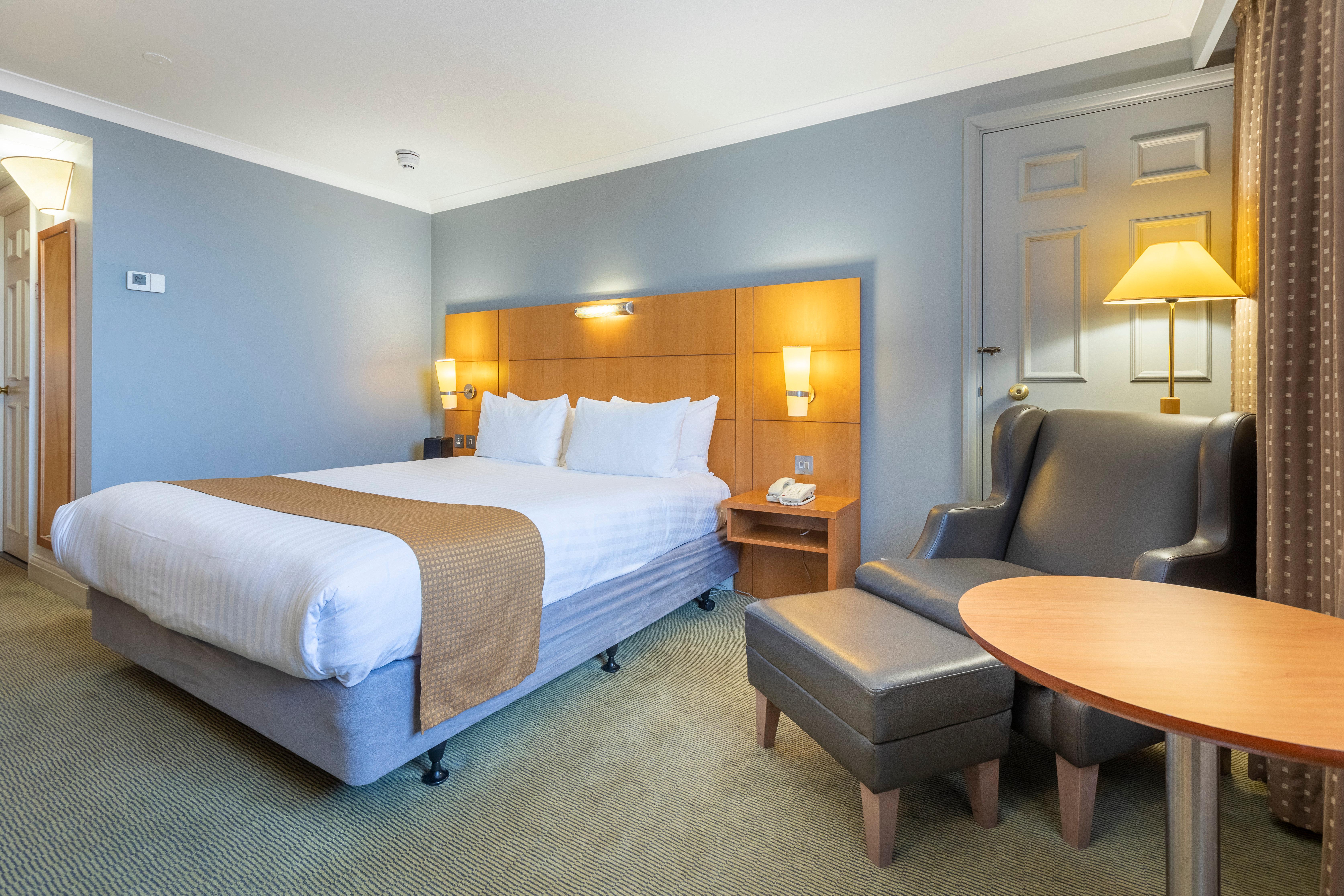 غرفة بريميوم، Holiday Inn London Sutton 3/5