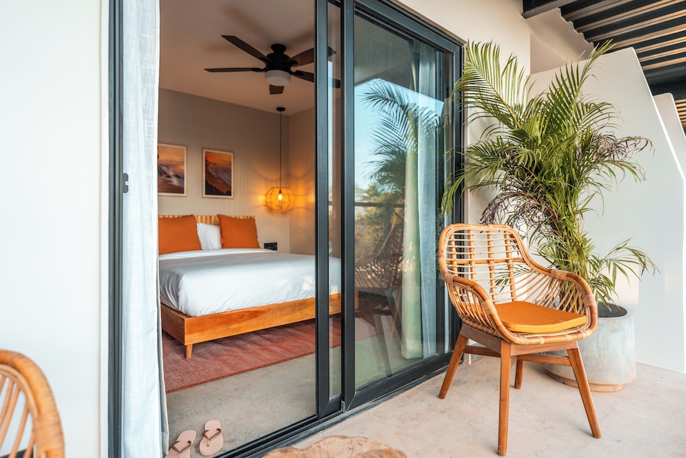 Hotel Bambuda Santa Catalina 59/96