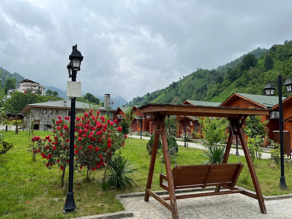 Teona Caglayan Bungalov 26/35