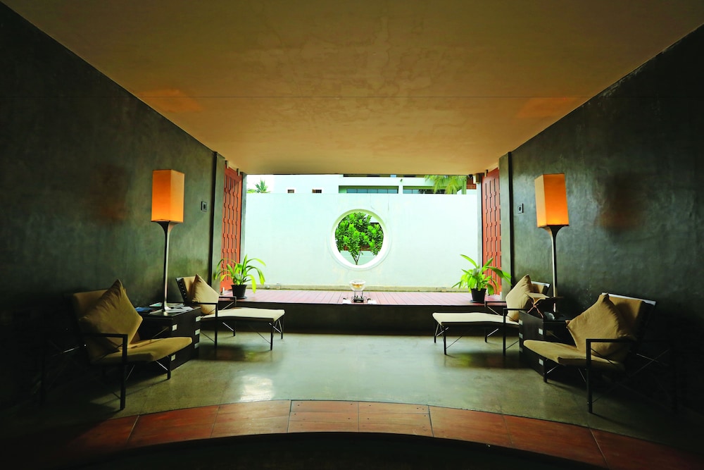 Lobby at The Blue Water Hotel and Spa, WADDUWA