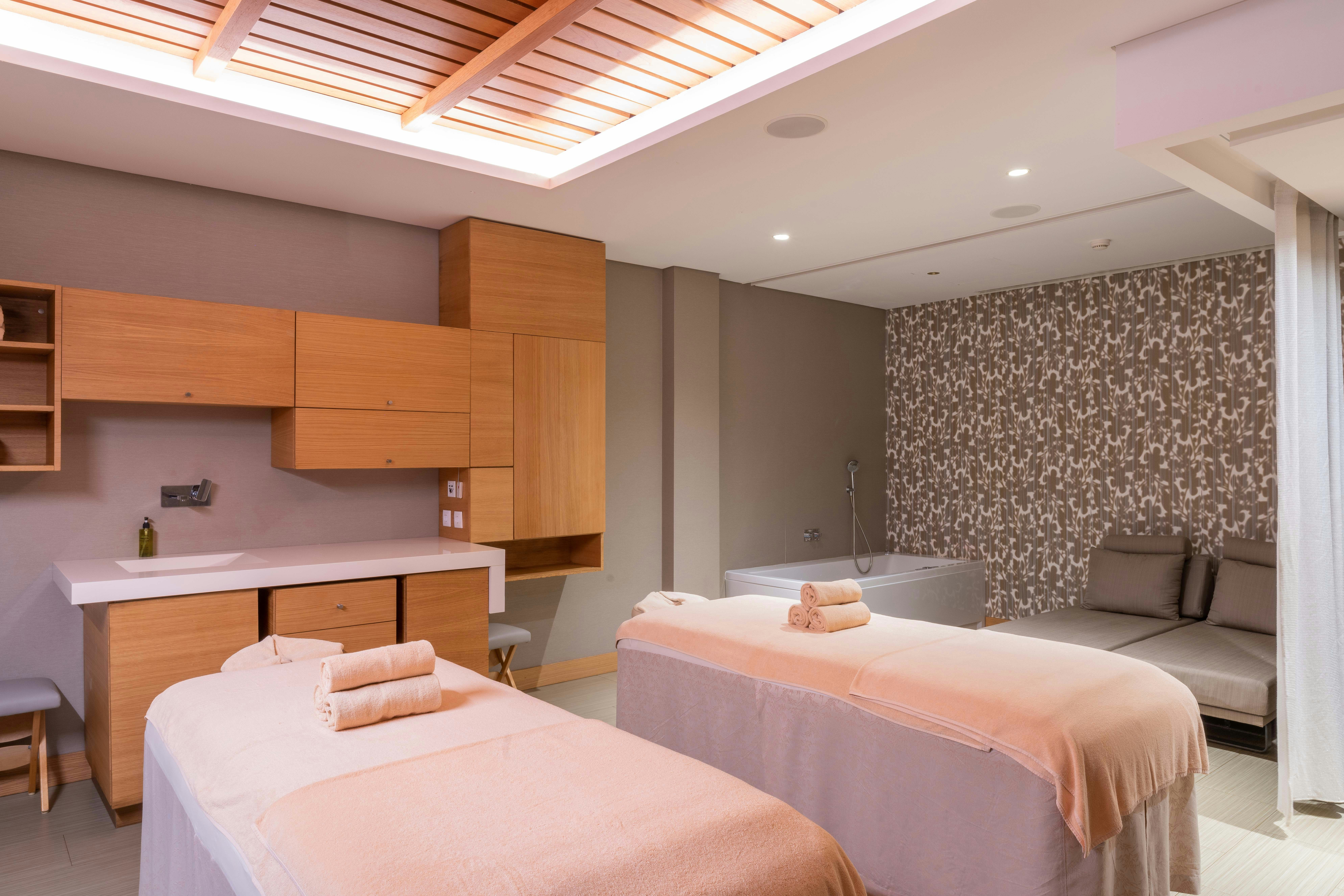 HILTON CABO VERDE SAL RESORT 27/81