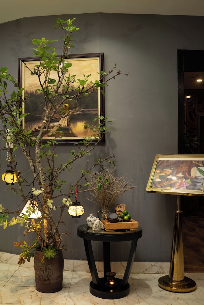 Hanoi Garden Hotel 9/62