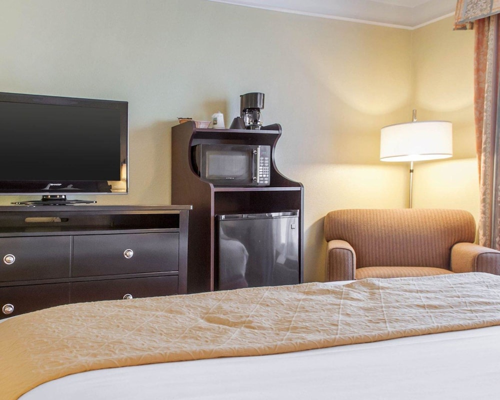 Quality Inn and Suites Gallup I-40 Exit 20 15/32