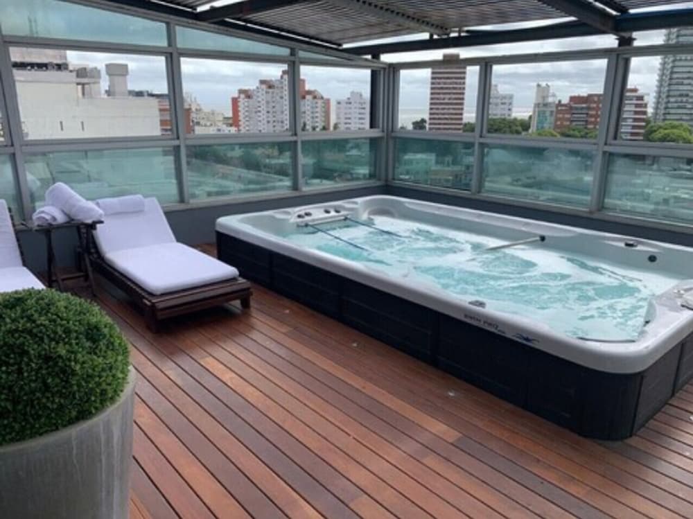 swimming pool spa