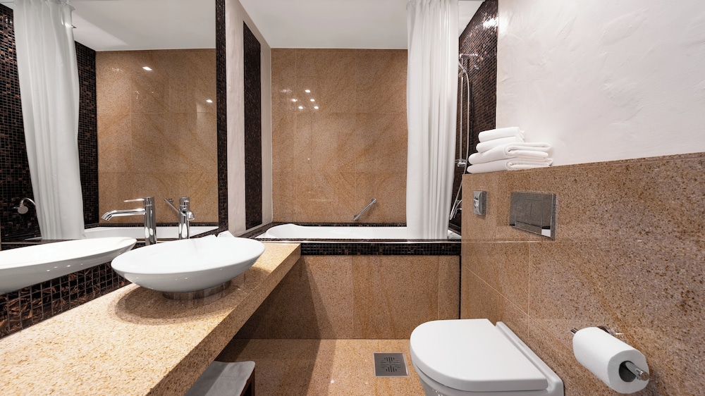 Rixwell Collection Savoy Boutique Hotel (Tallinn) 45/50