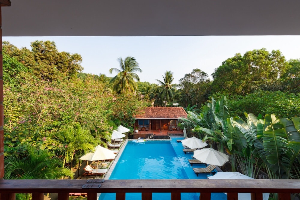 Bauhinia Resort 36/50