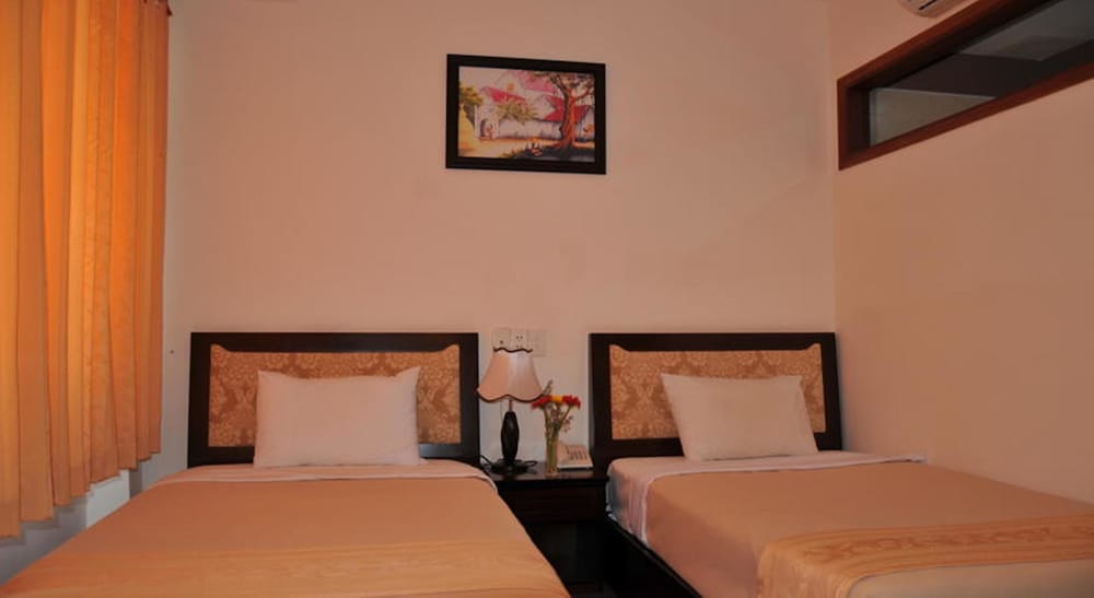 Dong Kinh Hotel 16/49