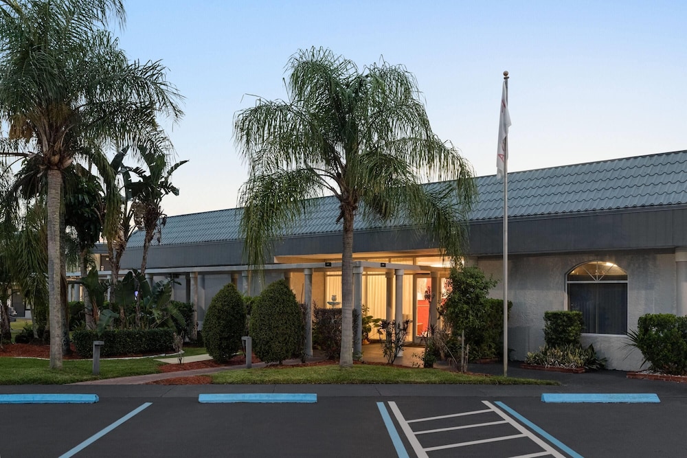 Ramada by Wyndham Cocoa 51/59