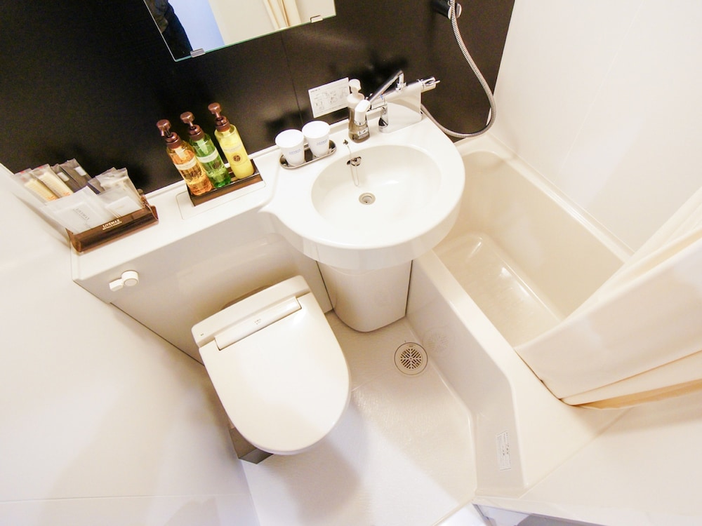 Hotel Livemax Himeji Shiyakushomae 25/27