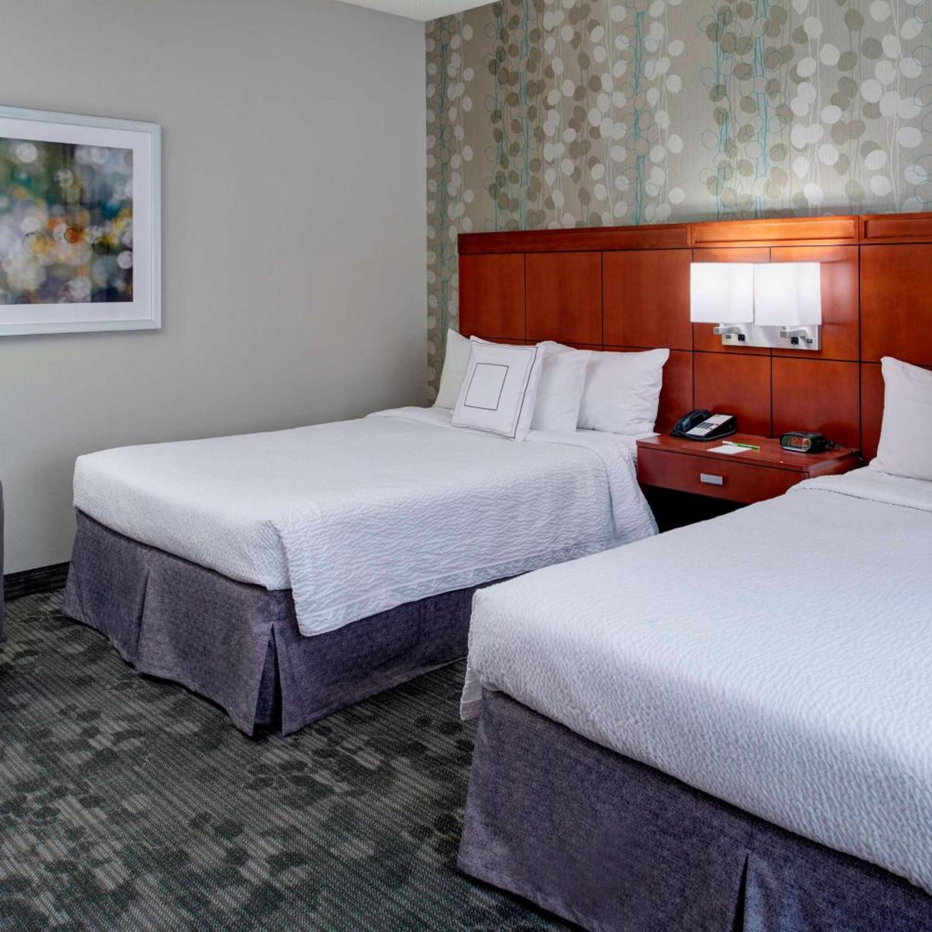 1 BEDROOM, SUITE, 2 DOUBLE BEDS